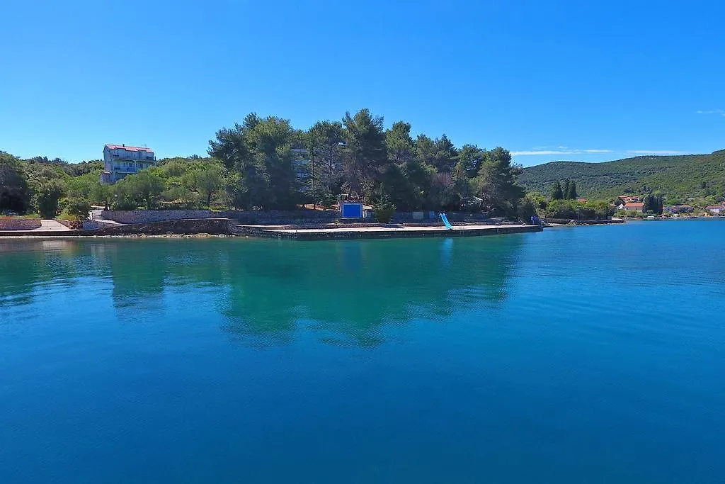 Hotel Luka Luka  2*, Luka (Dugi Otok)