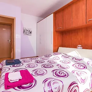 Apartman Valentina-no Groups